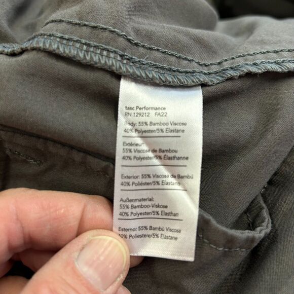 Tasc Motion Medium Gray Performance Flat Front 9"Inch Inseam Shorts Size 38 - Picture 6 of 14